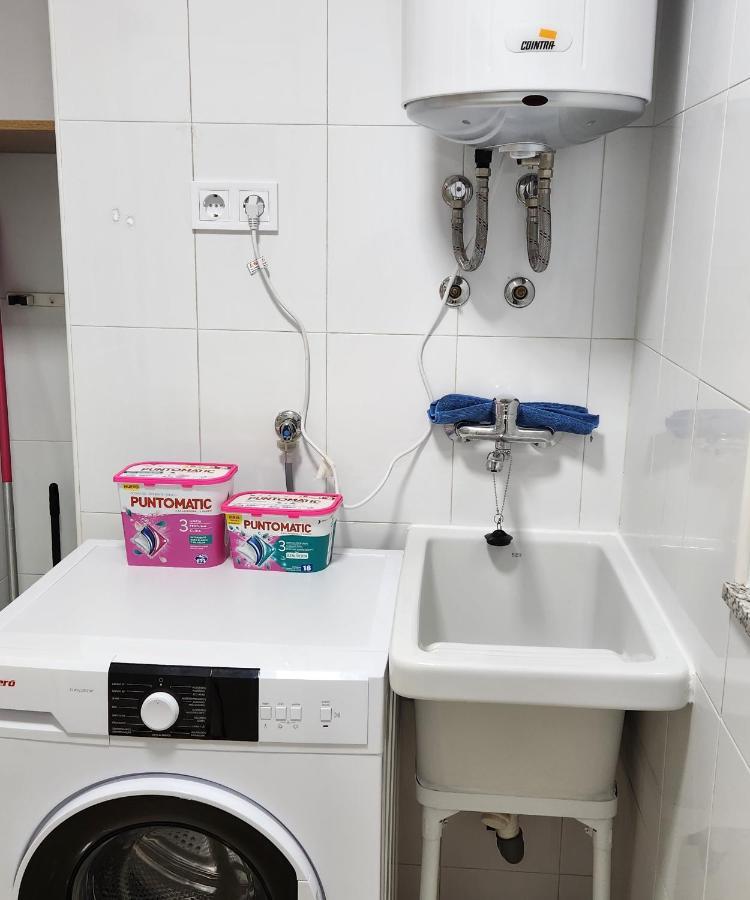 Magnifico Apartamento En Буриана Екстериор снимка